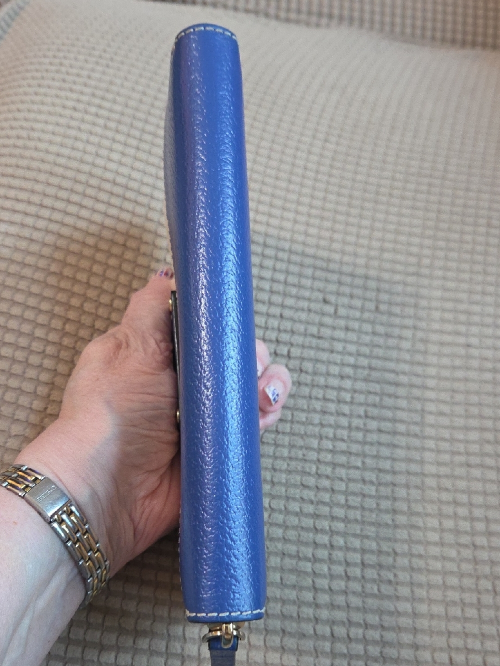 kate spade Cream and Royal Blue Colorblock Zip Wallet (Wellsley Neda) - Picture 4 of 7